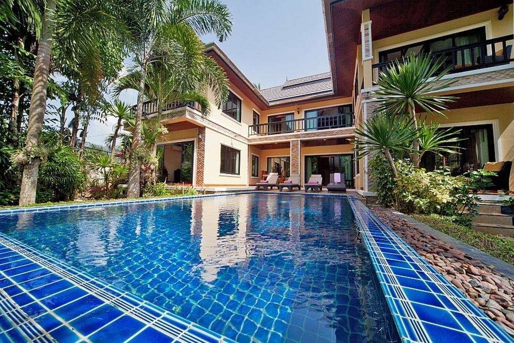 Bangtao Tara Villa One Phuket Bagian luar foto